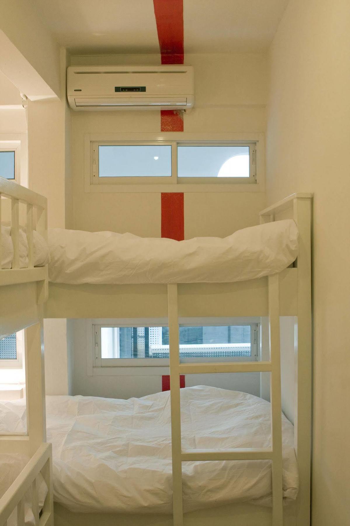 Hq Hostel Silom Bangkok Ngoại thất bức ảnh