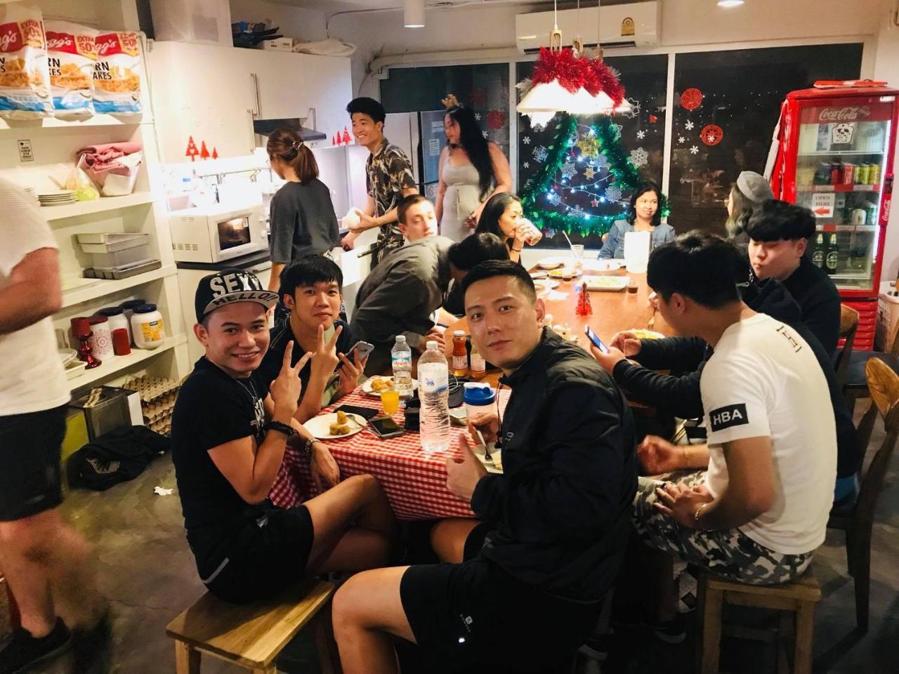 Hq Hostel Silom Bangkok Ngoại thất bức ảnh
