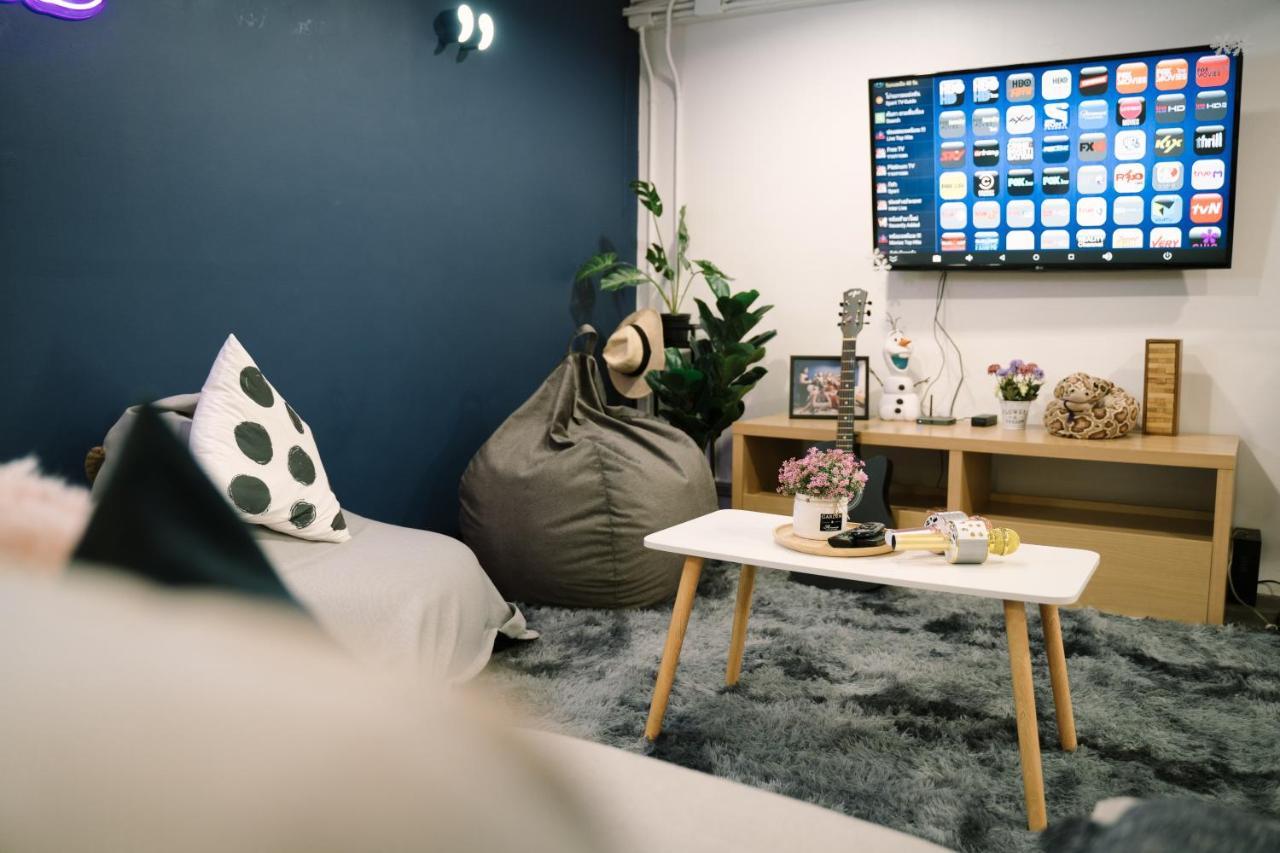 Hq Hostel Silom Bangkok Ngoại thất bức ảnh