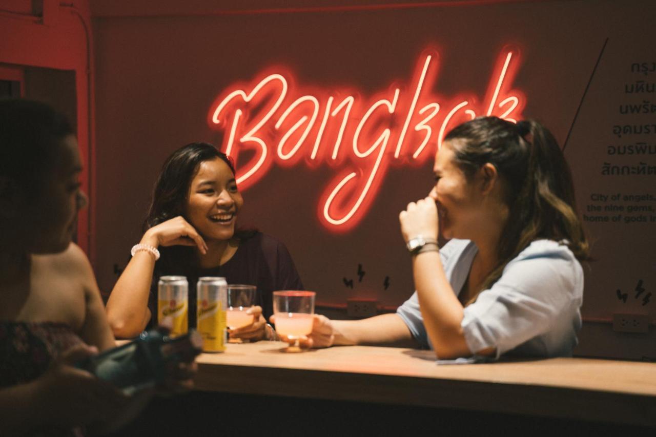 Hq Hostel Silom Bangkok Ngoại thất bức ảnh