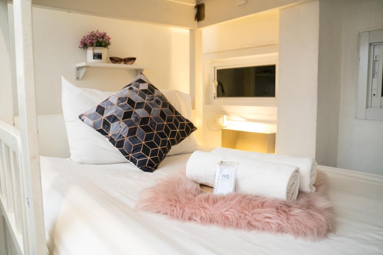 Hq Hostel Silom Bangkok Ngoại thất bức ảnh