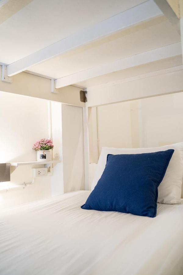 Hq Hostel Silom Bangkok Ngoại thất bức ảnh